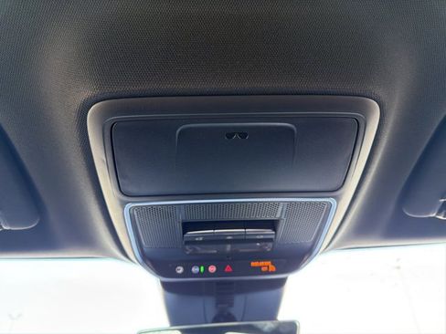 New 2026 Chevrolet Traverse RS w/ LPO, Floor Liner Package image 21