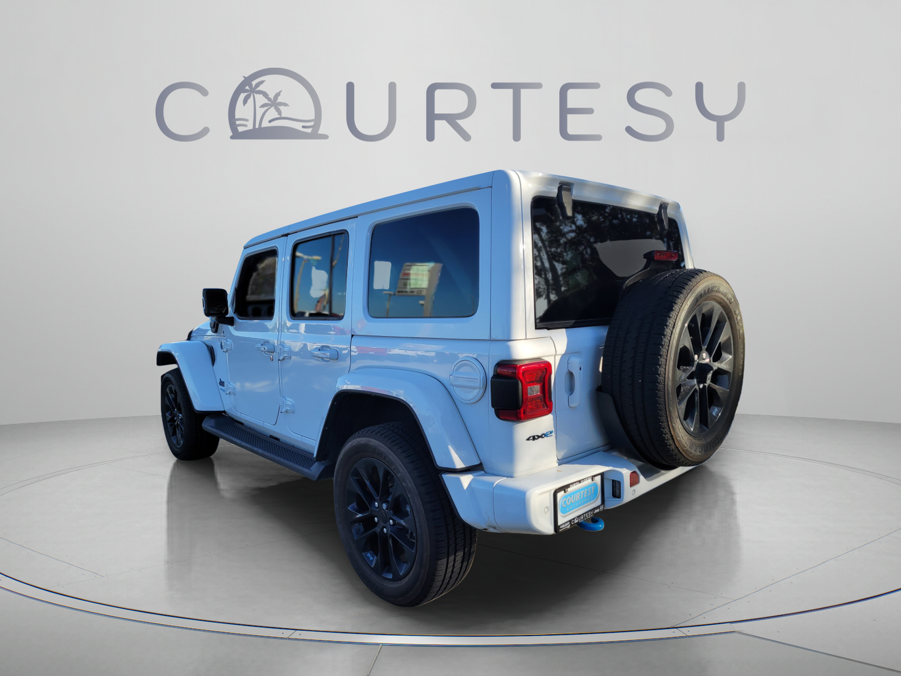 Certified 2021 Jeep Wrangler Unlimited Sahara AWD/4WD image 2