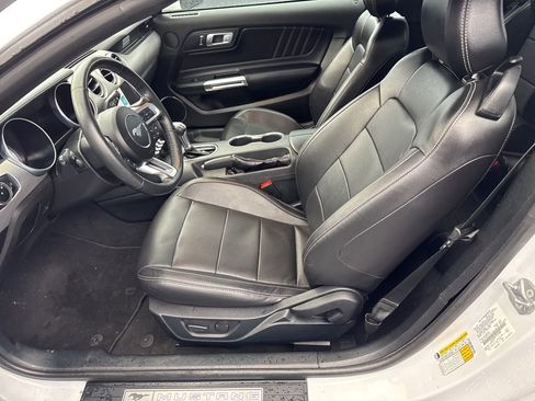 Used 2023 Ford Mustang Premium image 13