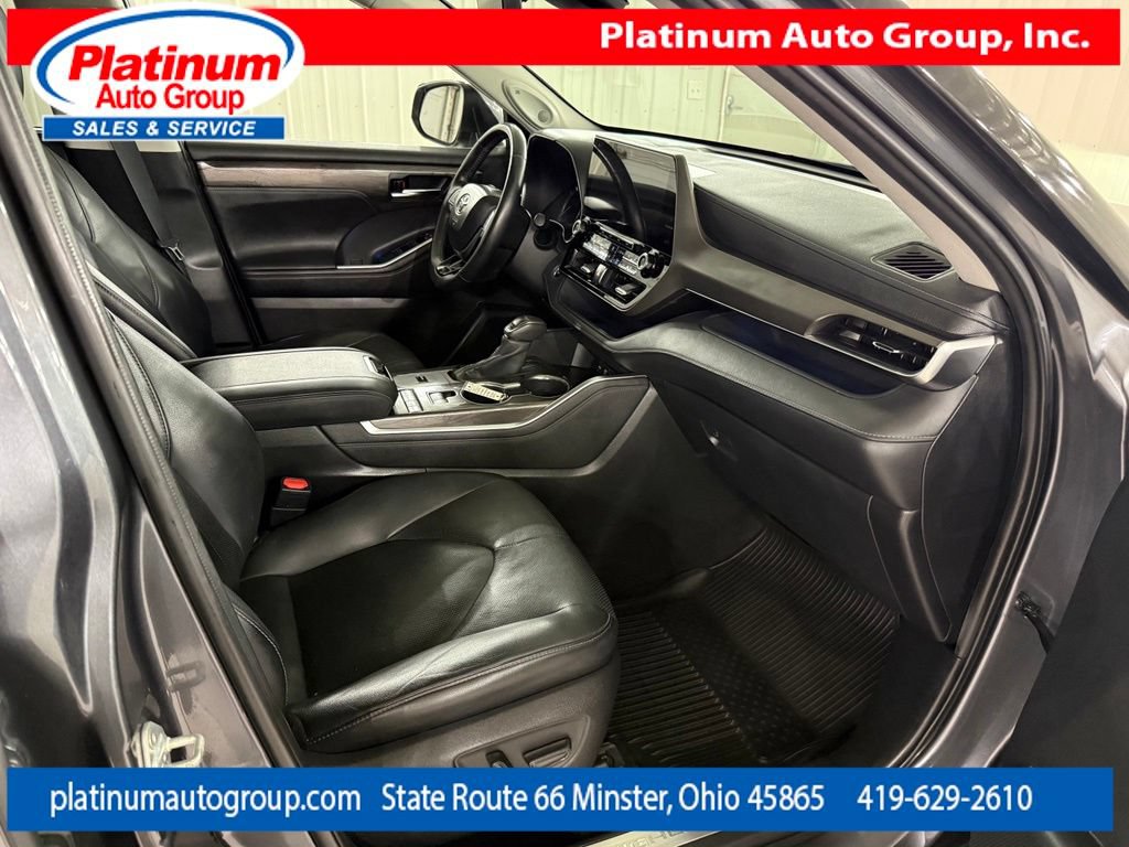 Used 2020 Toyota Highlander Limited FWD image 41