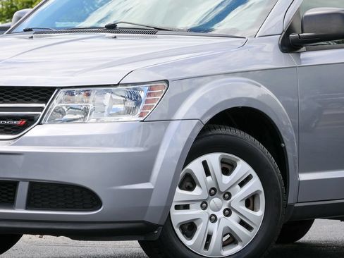 Used 2018 Dodge Journey SE FWD image 14