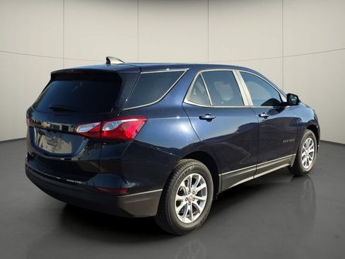 Used 2020 Chevrolet Equinox LS w/ LS Convenience Package FWD image 8