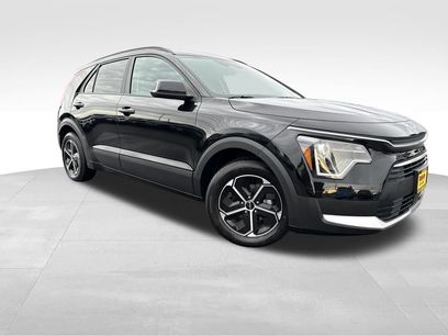 New 2025 Kia Niro SX Touring