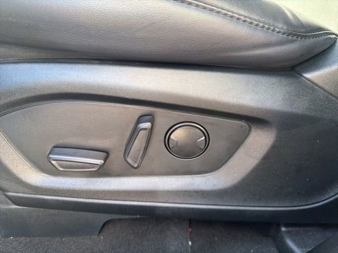 Certified 2022 Ford Explorer XLT w/ Equipment Group 202A image 28