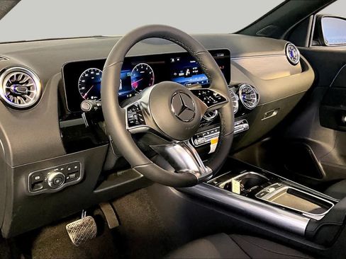 New 2026 Mercedes-Benz GLA 250 4MATIC image 9