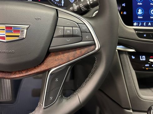 New 2026 Cadillac XT5 Premium Luxury w/ LPO, ONYX Package image 34