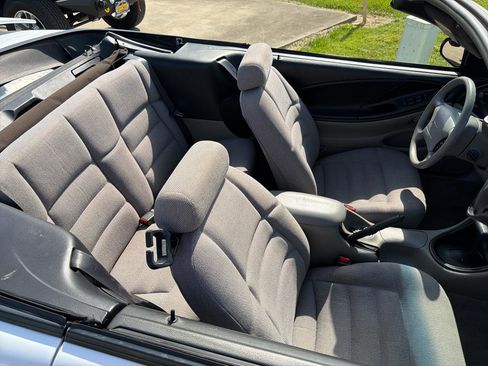 Used 1996 Ford Mustang Convertible RWD image 81