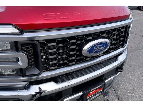 Used 2025 Ford F450 Lariat w/ Lariat Ultimate Package AWD/4WD image 31