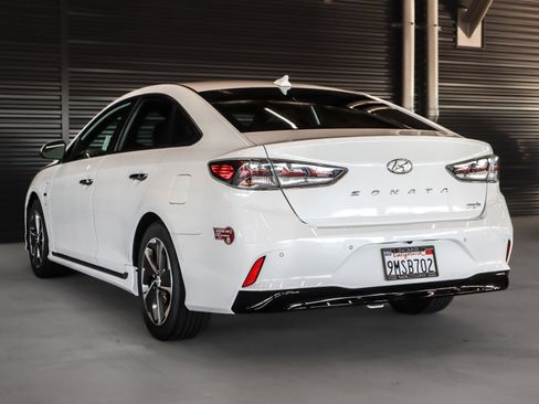 Used 2019 Hyundai Sonata Limited image 2
