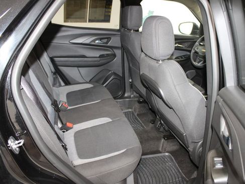 Used 2023 Chevrolet TrailBlazer LT w/ Convenience Package image 28