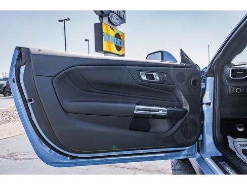 Used 2025 Ford Mustang GT Premium RWD image 6