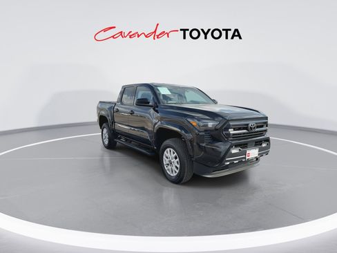 Certified 2025 Toyota Tacoma SR5 image 2