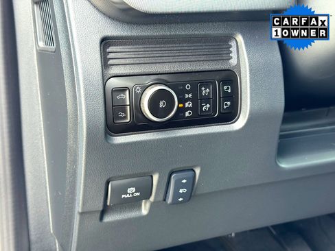 Used 2025 Ford F250 Platinum w/ FX4 Off-Road Package image 14