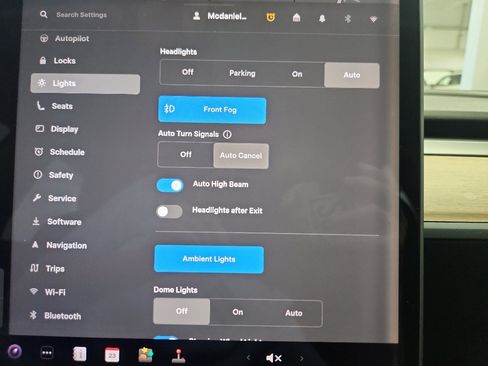 Used 2018 Tesla Model 3 Long Range RWD image 18