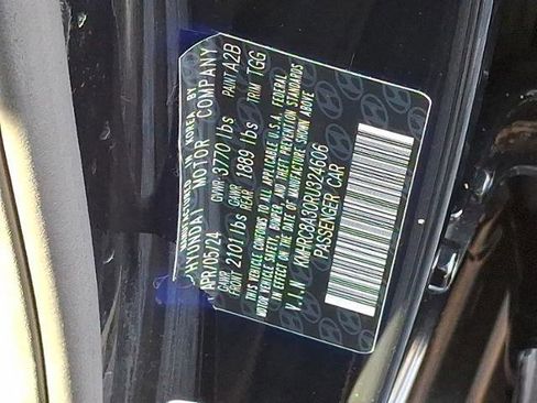 Certified 2024 Hyundai Venue SEL image 27