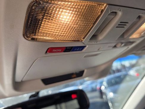 Used 2016 Subaru Outback 3.6R Limited image 14