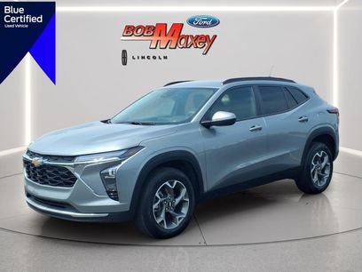 Used 2025 Chevrolet Trax LT