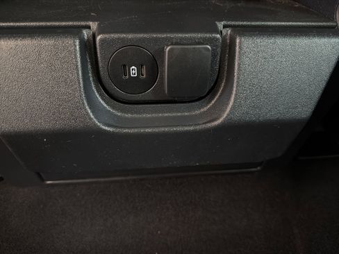 Used 2024 Ford F150 XLT AWD/4WD image 12
