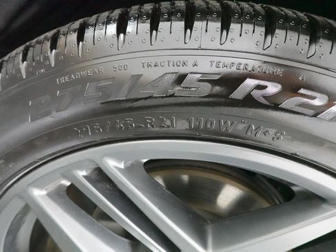 Used 2025 Ford Explorer ST image 35