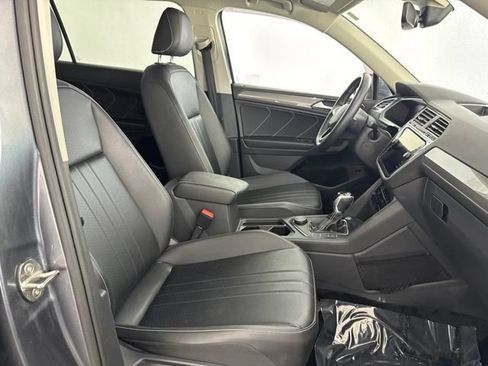 Used 2022 Volkswagen Tiguan SE AWD/4WD image 20