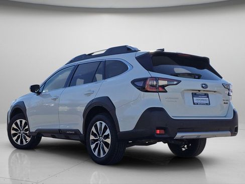 Used 2024 Subaru Outback Touring image 22