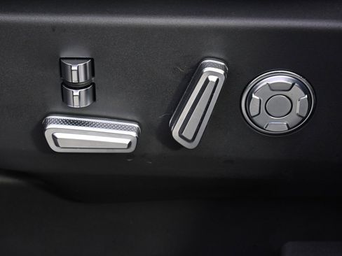 New 2026 Lincoln Nautilus Reserve image 14