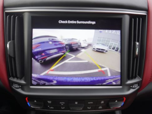 Used 2022 Maserati Levante GT image 22