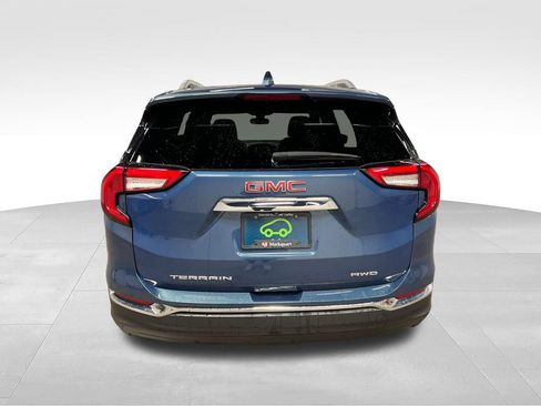 Certified 2024 GMC Terrain SLT AWD/4WD image 8