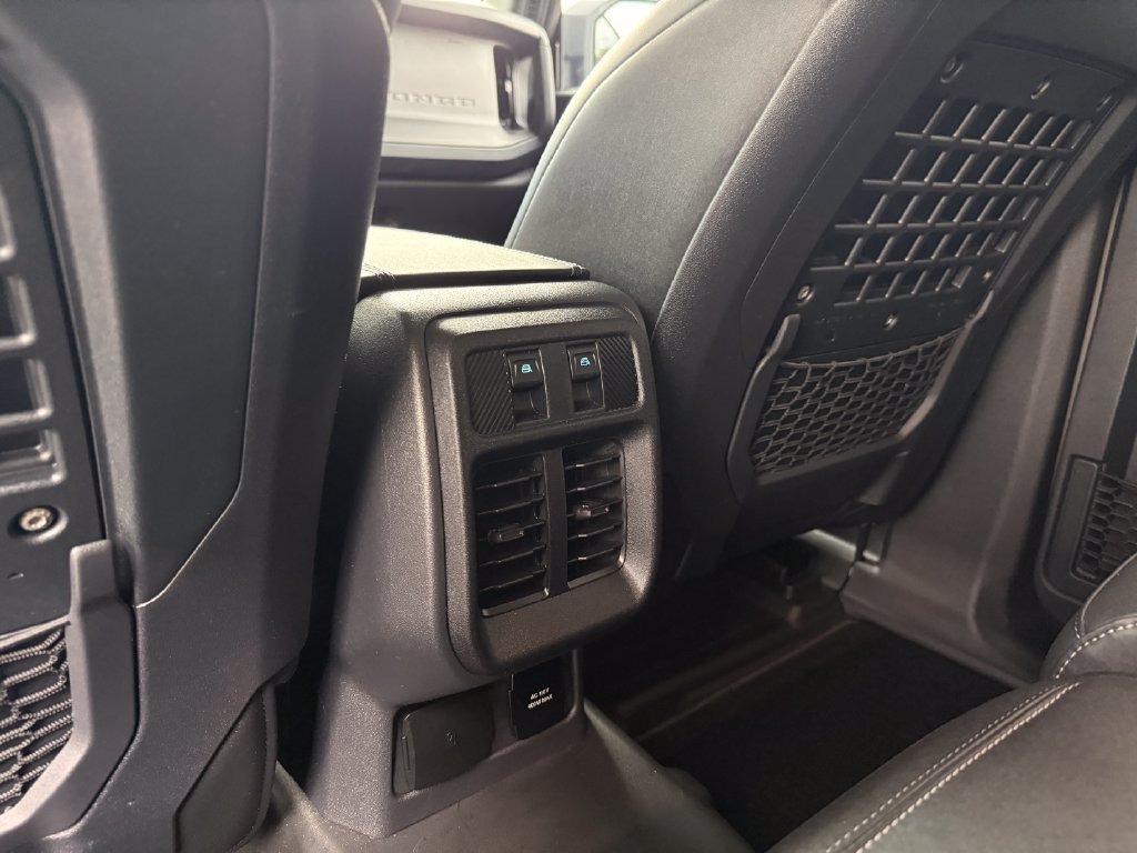 Used 2025 Ford Bronco Badlands AWD/4WD image 37