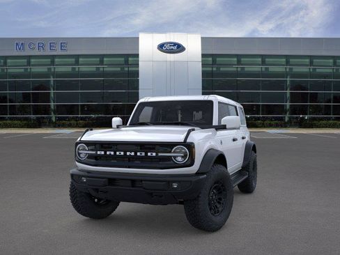 New 2026 Ford Bronco Outer Banks w/ Sasquatch Package AWD/4WD image 2