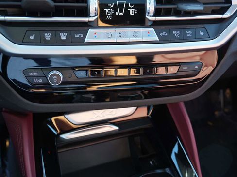 Used 2022 BMW X4 xDrive30i image 21