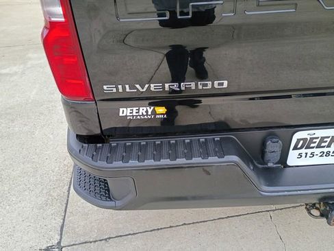 Used 2023 Chevrolet Silverado 1500 W/T w/ WT Value Package image 17