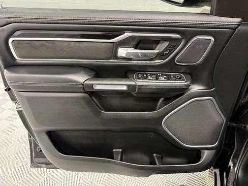 Used 2020 RAM 1500 Laramie AWD/4WD image 9