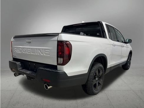 New 2026 Honda Ridgeline Black Edition image 5