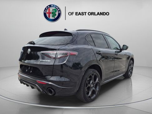 Used 2024 Alfa Romeo Stelvio Veloce AWD/4WD image 7