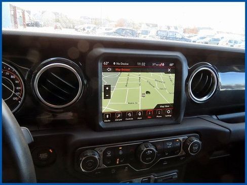 Used 2023 Jeep Wrangler Altitude image 17