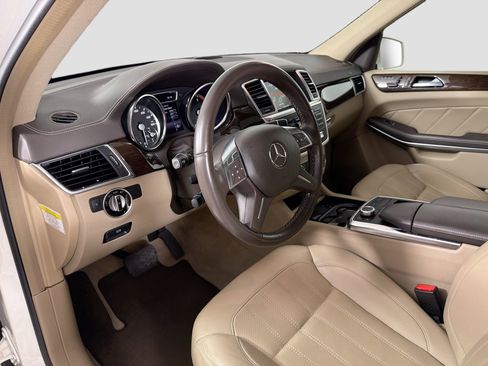 Used 2014 Mercedes-Benz GL 450 4MATIC image 10