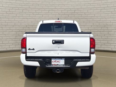 Used 2022 Toyota Tacoma SR w/ SX Package AWD/4WD image 6