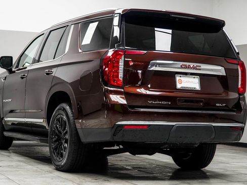 Used 2023 GMC Yukon SLT image 12