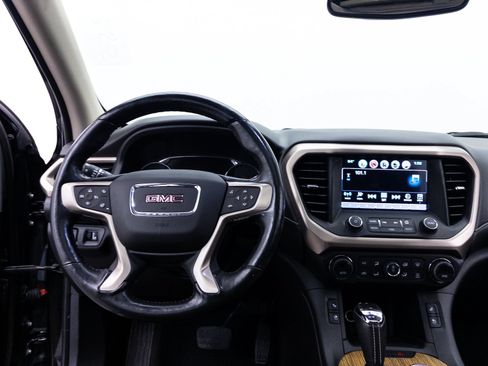 Used 2017 GMC Acadia Denali w/ Technology Package AWD/4WD image 6