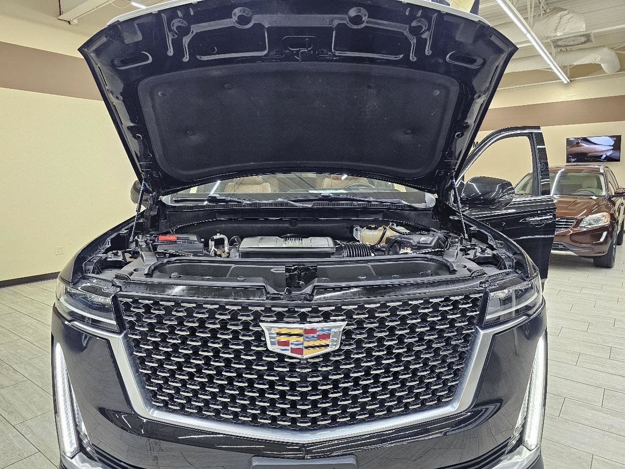 Used 2021 Cadillac Escalade Premium Luxury RWD image 46