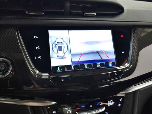 Used 2024 Cadillac XT6 Sport w/ Technology Package AWD/4WD image 35