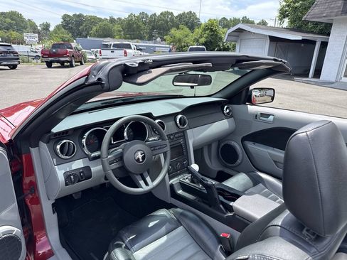 Used 2008 Ford Mustang GT Premium RWD image 15