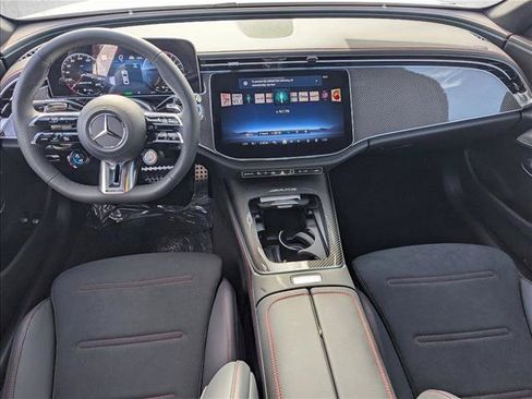 New 2026 Mercedes-Benz E 53 AMG e 4MATIC Sedan image 14