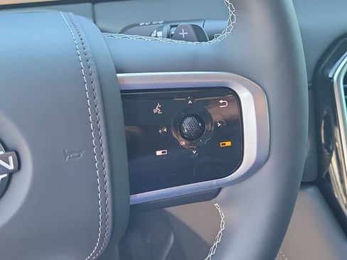 Certified 2025 Nissan Armada Platinum Reserve RWD image 21