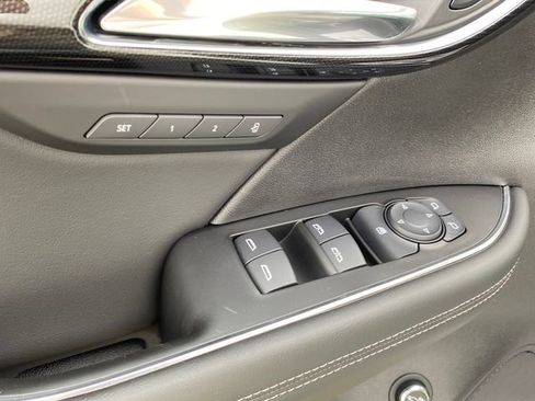 Certified 2023 Buick Envision Essence FWD image 17