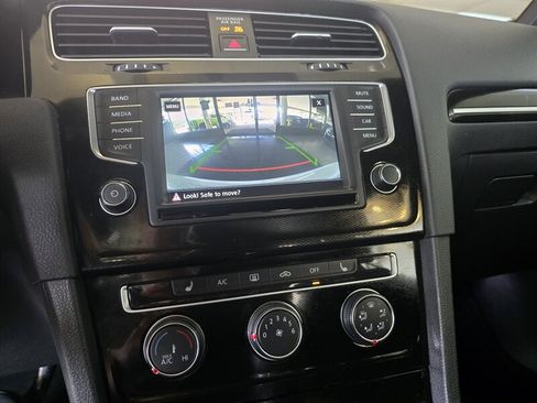 Used 2017 Volkswagen GTI S FWD image 21