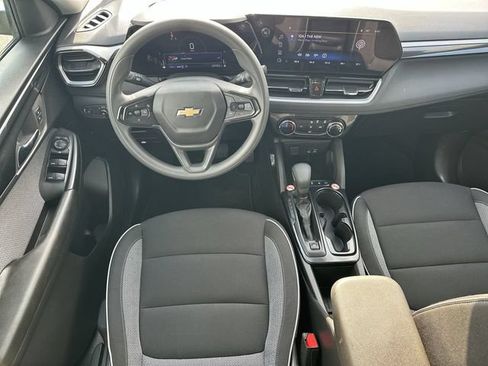 Used 2026 Chevrolet TrailBlazer LT AWD/4WD image 19