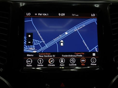 Used 2019 Jeep Cherokee Limited AWD/4WD image 24