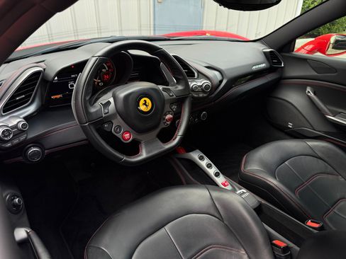Used 2017 Ferrari 488 GTB image 42